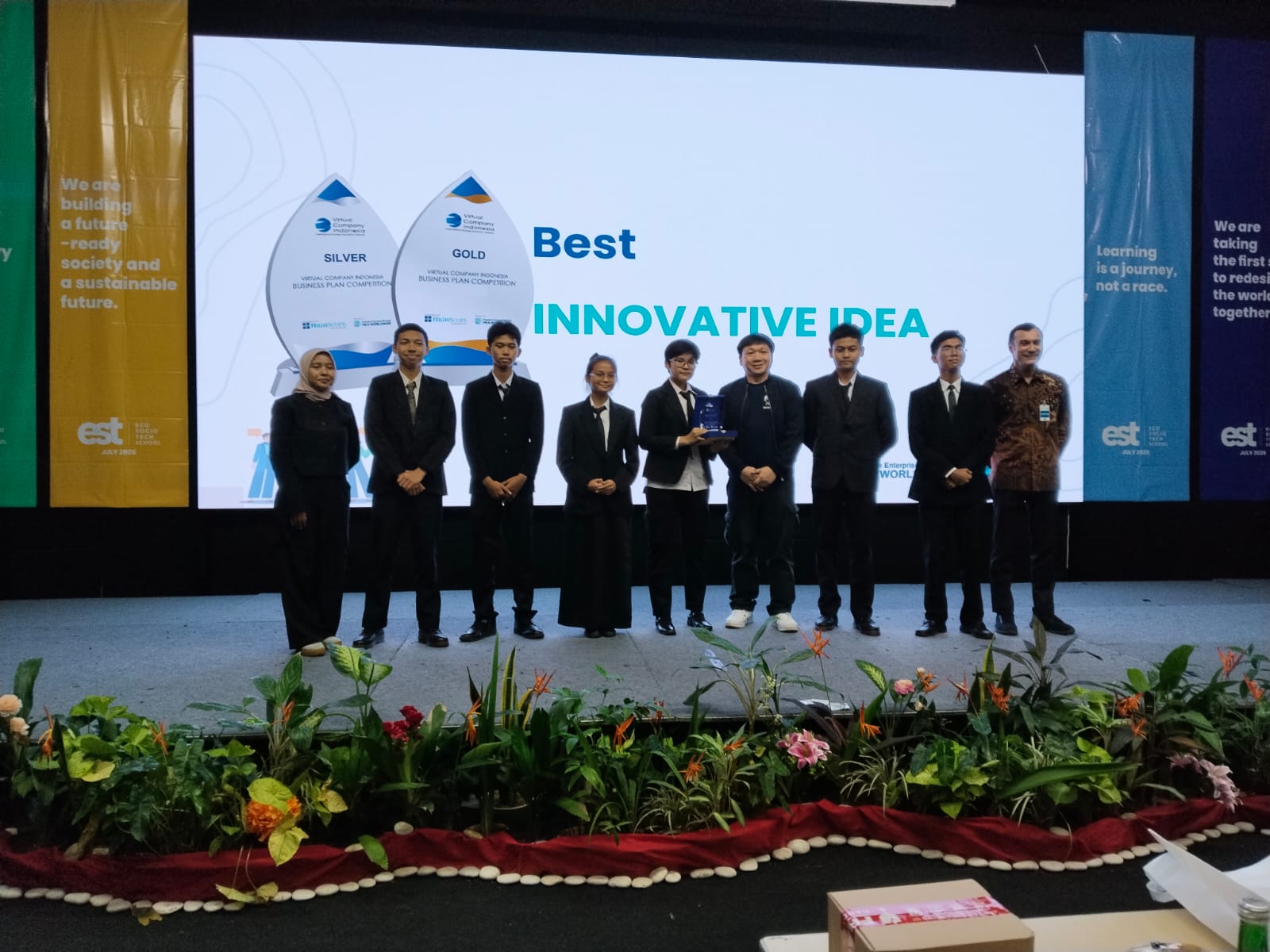 SMKN 43 Jakarta Raih Juara “Best Innovative Idea”
