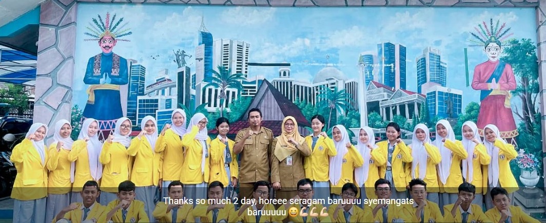 PELAKSANAAN UPACARA BENDERA SMKN 43 JAKARTA, " MEMBANGUN DISIPLIN DAN KARAKTER MURID"